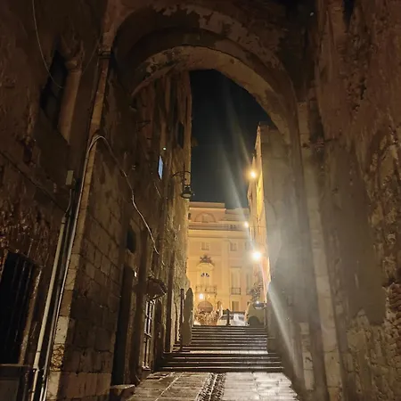 Stampace Charming 公寓 *